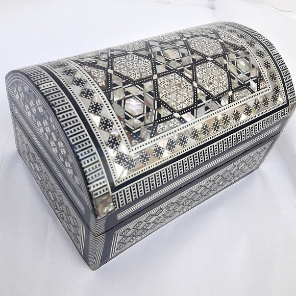 Other - Vintage Abalone Shell Wood Box Jewelry Wooden Trunk Lacquered Box inlaid MOP